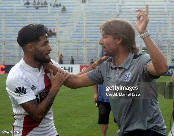 Gabriel Heinze coach of Velez Sarsfield and Milton Casco of River Plate talk prior to a match between Velez Sarsfield and River Plate as part of the...
