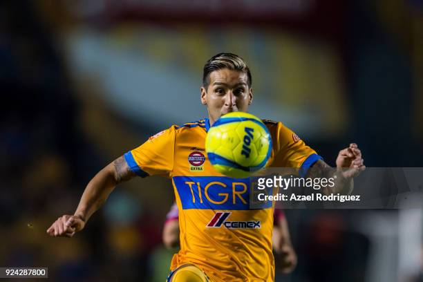 Ismael Sosa of Tigres looks the ball during the 9th round match between Tigres UANL and Morelia as part of the Torneo Clausura 2018 Liga MX at...