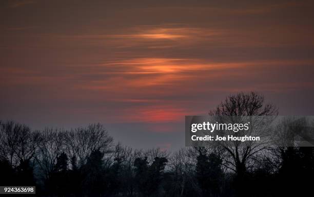 irish rural sunset - joe houghton stock-fotos und bilder