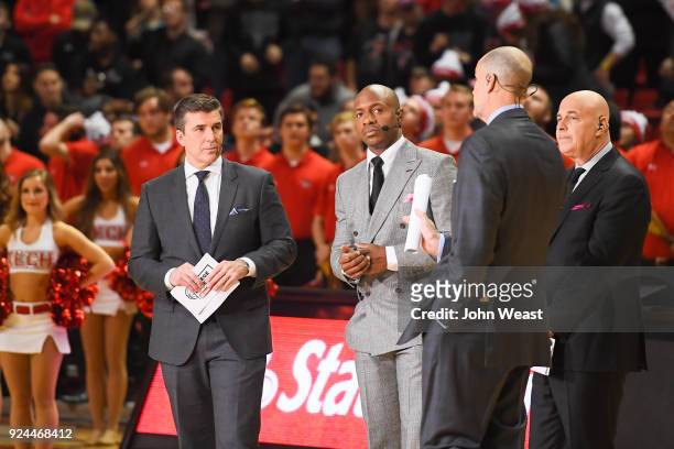 College Gameday hosts Rece Davis, Jay Williams, Seth Greenburg and Jay Bilas give commentary during the live broadcast prior to the game between the...