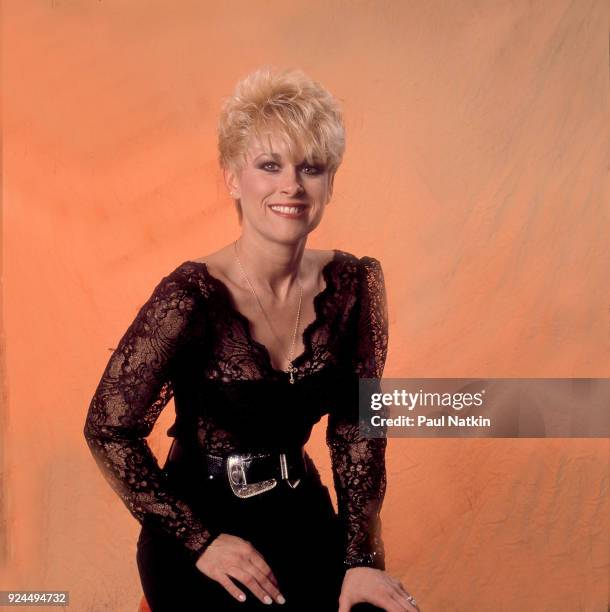 Loria Morgan 386 Lorrie Morgan Photos Stock Photos, High-Res Pictures, and Images ...