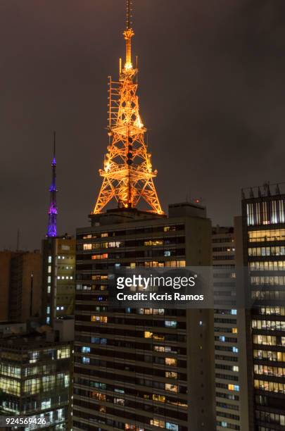 the tv tower gazeta (officially torre cásper líbero) is a tv tower installed on the building of the cásper líbero foundation - foundation a brazilian night stock pictures, royalty-free photos & images
