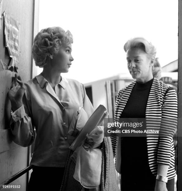 Television program, Alfred Hitchcock Presents. Episode: Craig's Will. Pictured left to right is actress Stella Stevens with assistant hair dresser at...