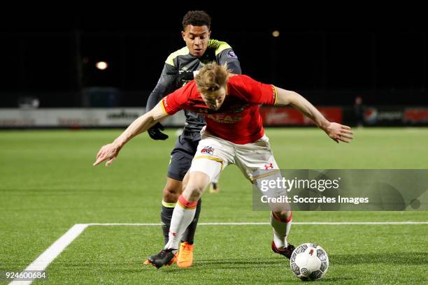 Donyell Malen of PSV U23, Rens van Eijden of AZ Alkmaar U23 during the Dutch Jupiler League match between AZ Alkmaar U23 v PSV U23 at the AFAS...