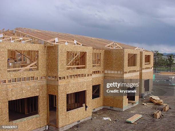 Two Storey Truss Rectangular Rafters Vs Trusses Photos and Premium High Res Pictures - Getty Images