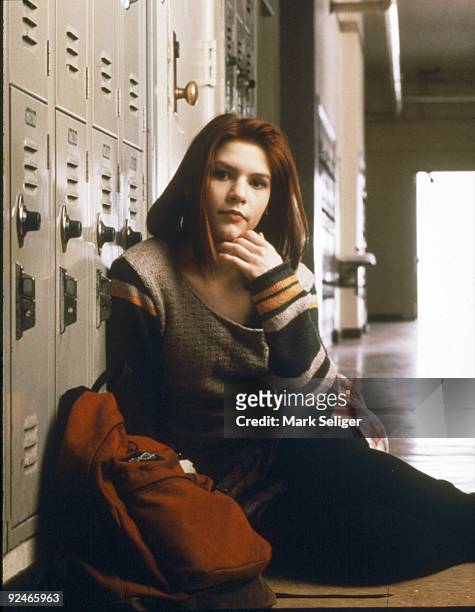 Gallery - 8/25/94 Claire Danes played Angela Chase, a 15-year-old who wanted to break out of the mold as a strait-laced teen-ager and straight-A...