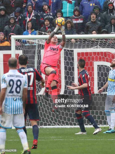 Crotone's Italian goalkeeper Alex Cordaz snatches the ball during the Italian Serie A football match FC Crotone vs SPAL on February 26 2018 at the...