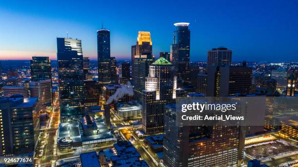 minneapolis skyline at night - cityscape - downtown minneapolis stock pictures, royalty-free photos & images