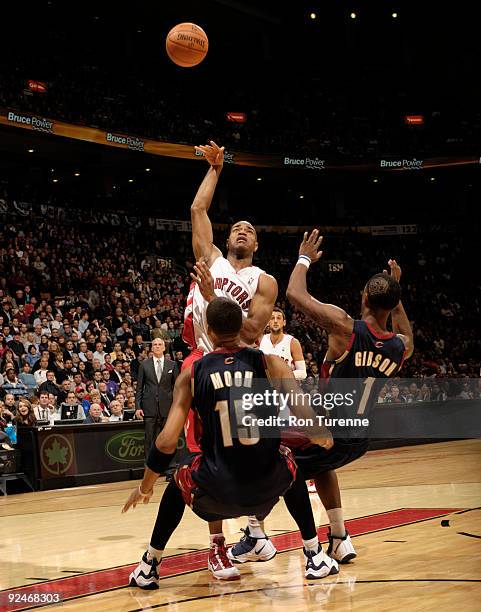 Mario Toronto Raptors 724 Toronto Raptors Jamario Moon Photos & High Res Pictures - Getty Images