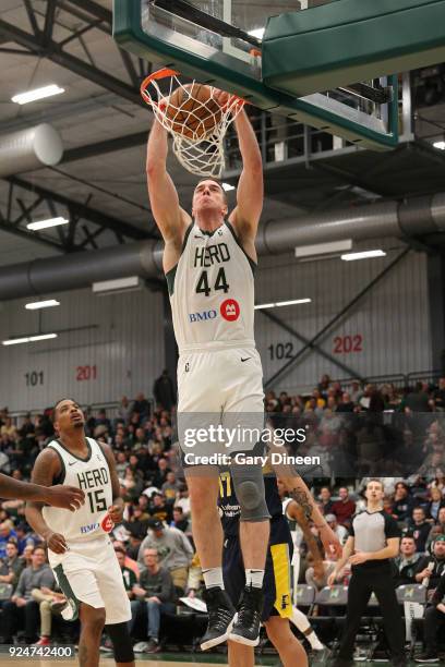 Marshall Plumlee of the Wisconsin Herd dunks the ball during the game against the Fort Wayne Mad Ants on FEBRUARY 21, 2018 at the Menominee Nation...