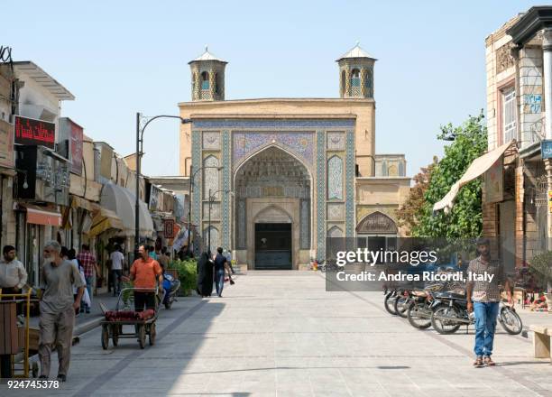 vakil mosque entrance, shiraz, iran - zand - fotografias e filmes do acervo