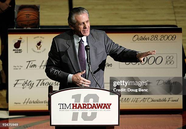 Tim Riley Coach Doug Riley Photos and Premium High Res Pictures - Getty Images