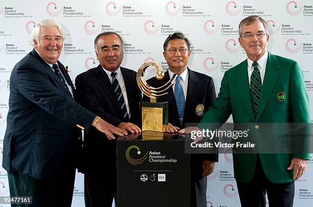 Keith Hodgkinson, Chairman of The R&A's Golf Development Committee, Taizo Kawata, Chairman of the International Committee Japan Golf Association,...