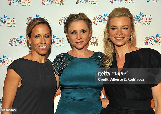 Singer Sheryl Crow, actress Jessica Capshaw and actress Amy Smart arrive at the Healthy Child Healthy World Gala held at the Montage Hotel on October...