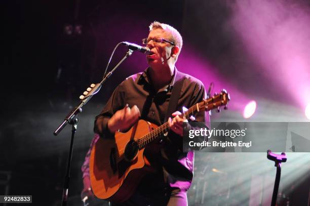 Charlie Reed Singer 871 Charlie Reid Stock Photos, High-Res Pictures, and Images - Getty Images