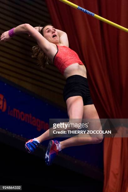 French pole vaulter Ninon Guillon-Romarin performs during the All Star Perche international athletics indoor meeting at the Maison des Sports in...