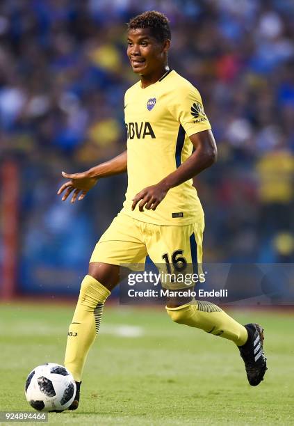 Wilmar Barrios of Boca Juniors drives the ball during a match between Boca Juniors and San Martin de San Juan as part of the Superliga 2017/18 at...