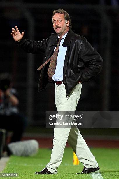 Head coach Peter Neururer of Duisburg gestures during the Second Bundesliga match between Rot-Weiss Oberhausen and MSV Duisburg at the Stadion...