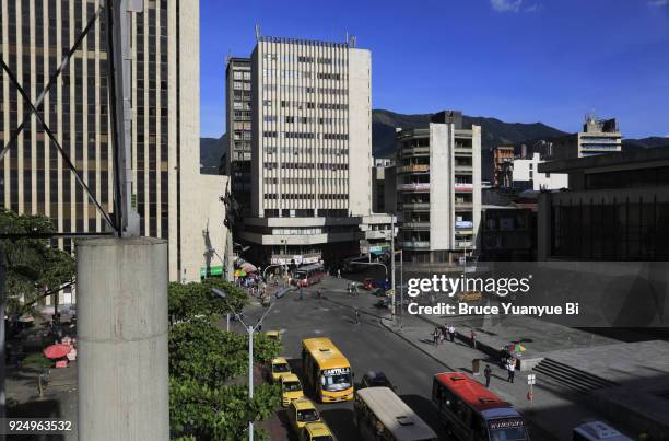 financial district around berrio park - medellin kolumbien stock-fotos und bilder