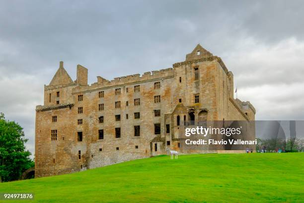 linlithgow palace, scotland - linlithgow palace stock pictures, royalty-free photos & images