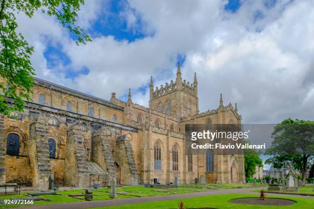 鄧弗姆林修道院, 鼓笛, 蘇格蘭 - scozia 個照片及圖片檔