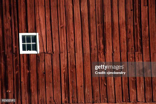 barn board - tool shed wall spaces stockfoto's en -beelden