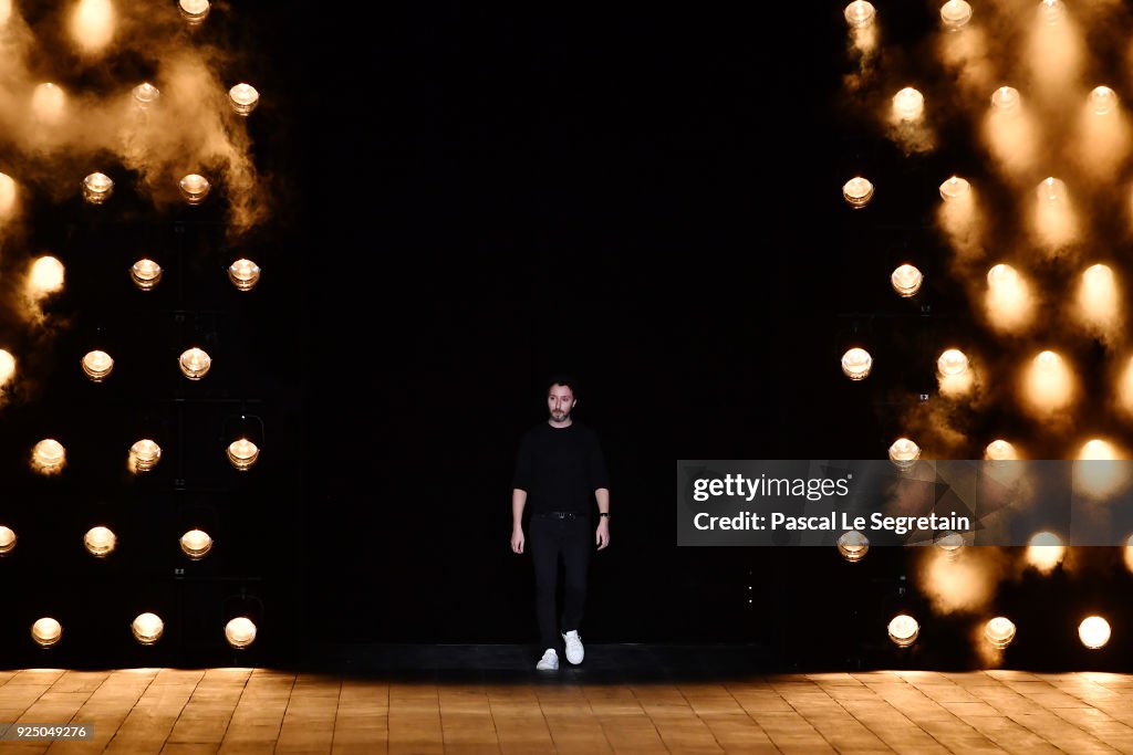 Saint Laurent : Runway - Paris Fashion Week Womenswear Fall/Winter 2018/2019