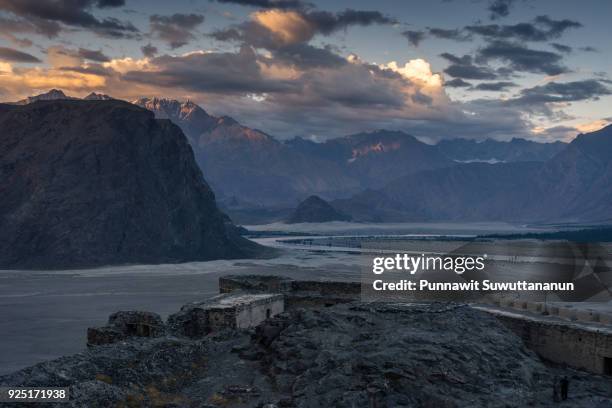 kharpocho fort at sunset in skardu village, gilgit baltistan, pakistan - skardu stock pictures, royalty-free photos & images