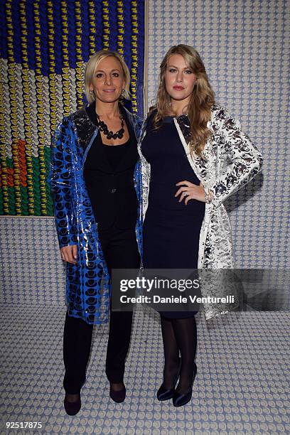 Sarah Cosulich and Barbara Berlusconi attend the Thomas Bayrle preview at the Cardi Black Box Gallery on October 29, 2009 in Milan, Italy.