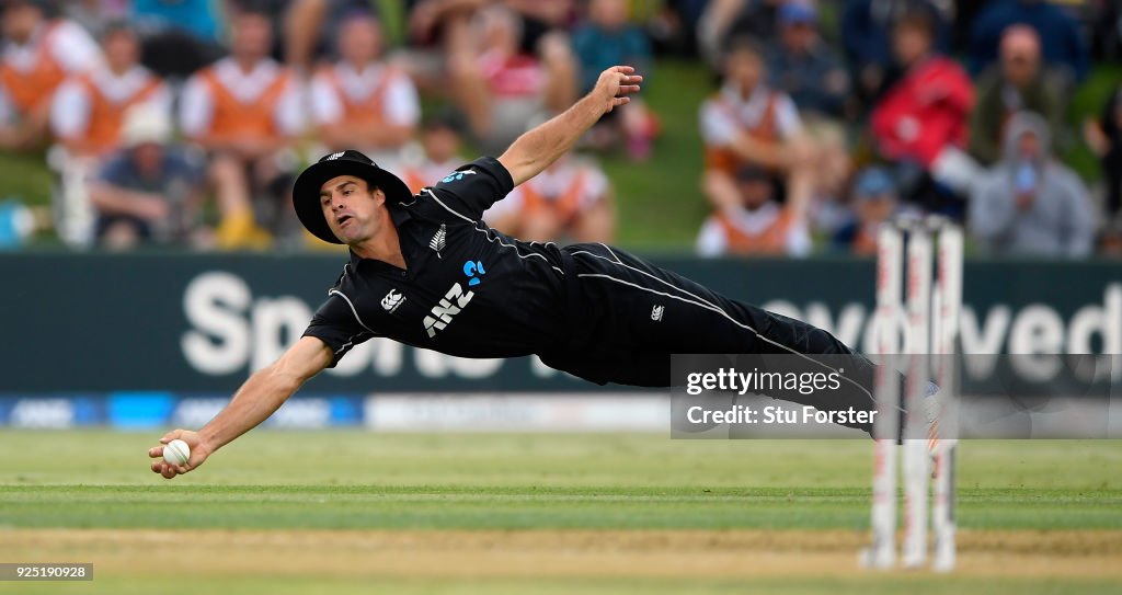 New Zealand v England - 2nd ODI