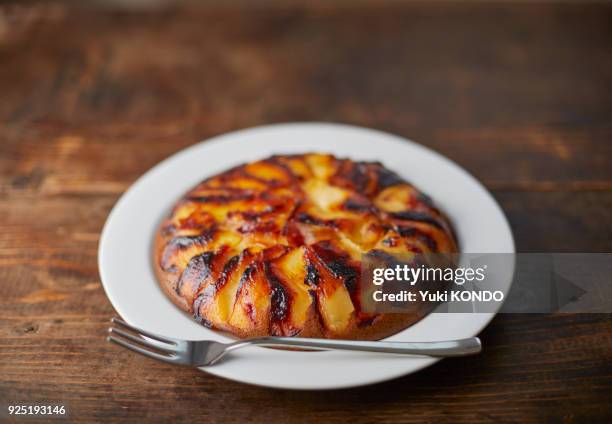 apple-kuchen - tarte tatin stock-fotos und bilder