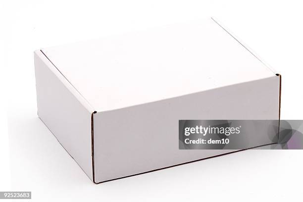 la caja de cartón vacía - caja cartón fotografías e imágenes de stock