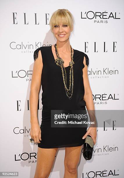 Actress Jenna Elfman arrives at the 16th Annual ELLE Women in Hollywood Tribute at the Four Seasons Hotel on October 19, 2009 in Beverly Hills,...