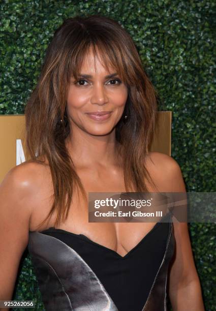 Actress Halle Berry attends ICON MANN''s 6th Annual Pre-Oscar Dinner at the Beverly Wilshire Four Seasons Hotel on February 27, 2018 in Beverly...