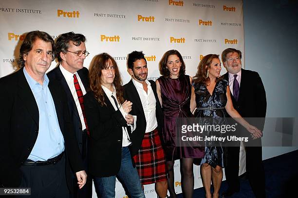 David Rockwell, Kurt Anderson, Singer Patti Smith, Designer Marc Jacobs, Amy Cappellazzo, Marjorie Kuhn and Mike Pratt attend the 2009 Pratt...