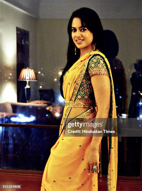 Bollywood Reddy 146 Bollywood Actress Sameera Reddy Stock Photos, High-Res Pictures ...