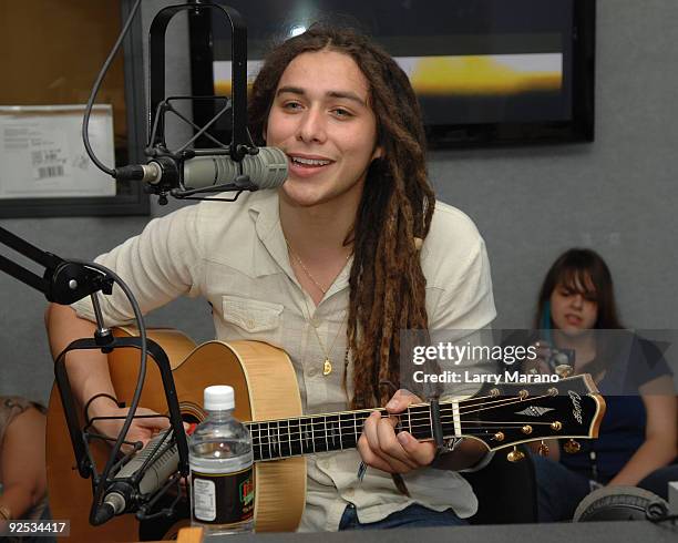 American Idol finalist Jason Castro performs at Y 100 radio station on October 29, 2009 in Miami, Florida.