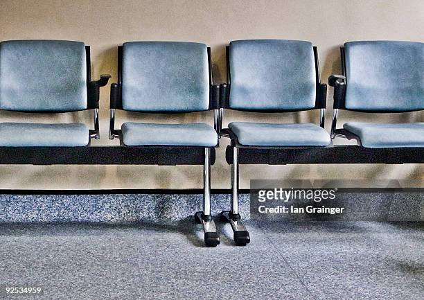 waiting room - waiting room stock pictures, royalty-free photos & images