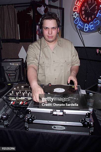 DJ AM