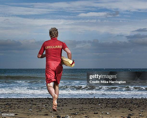 lifeguard - the lifeguard stock pictures, royalty-free photos & images