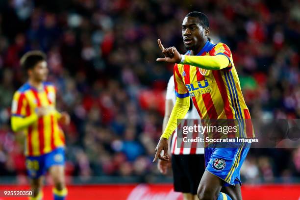 Geoffrey Kondogbia of Valencia CF celebrates 0-1 during the La Liga Santander match between Athletic de Bilbao v Valencia at the Estadio San Mames on...