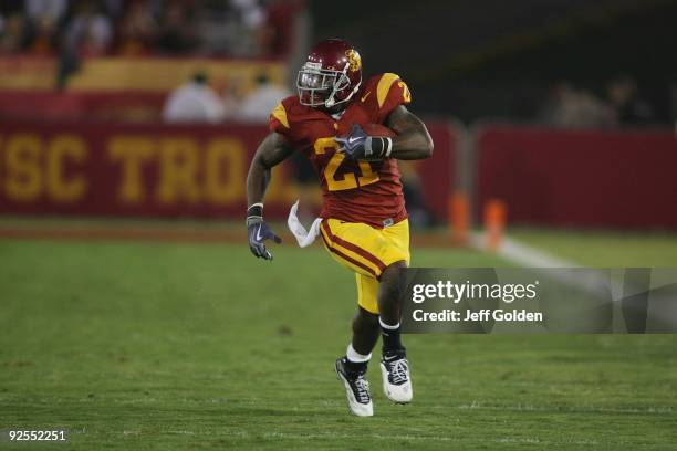 Allen Bradford of the USC Trojans carries the ball against the Oregon State Beavers on October 24, 2009 at the Los Angeles Coliseum in Los Angeles,...