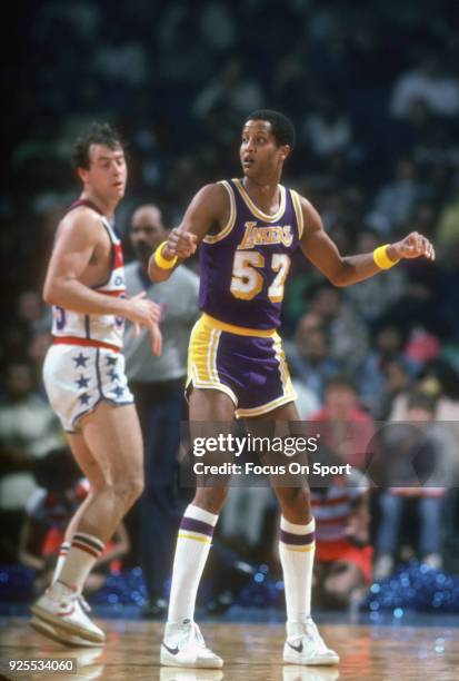 Jamaal Wilkes Photos and Premium High Res Pictures - Getty Images