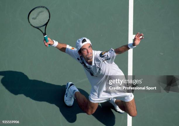 Doug Flach of the USA in action during the US Open at the USTA National Tennis Center, circa September 1993 in Flushing Meadow, New York, USA.