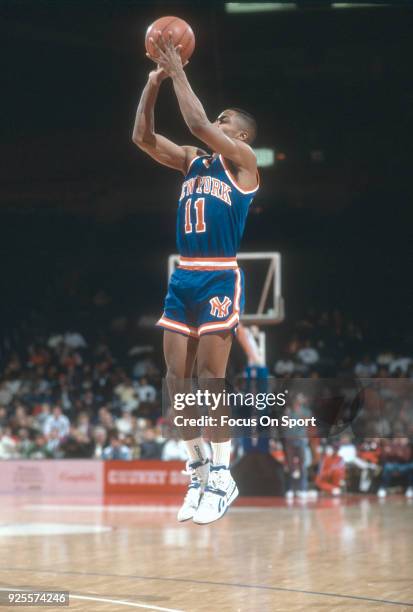 Rod Basketball 1,074 Rod Strickland Photos & High Res Pictures - Getty Images