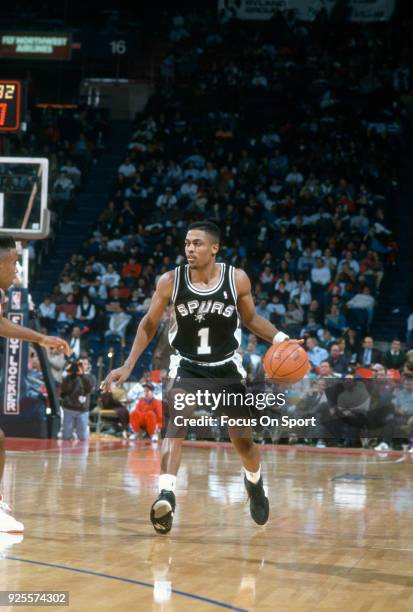 Rod Basketball 1,074 Rod Strickland Photos & High Res Pictures - Getty Images
