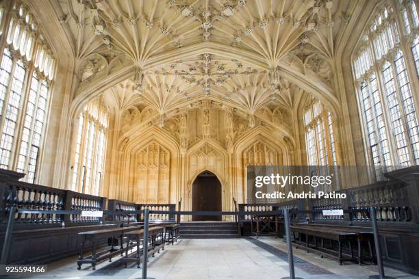 bodleian libraries, oxford - bodleian library stock pictures, royalty-free photos & images