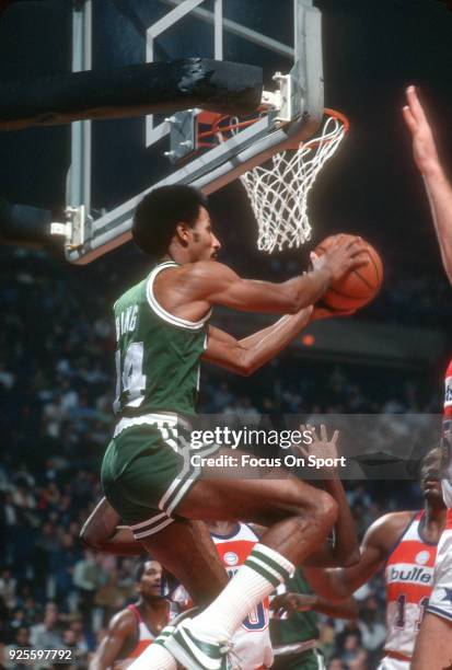 Dave Bing of the Boston Celtics in action against the Washington Bullets during an NBA basketball game circa 1977 at the Capital Centre in Landover,...