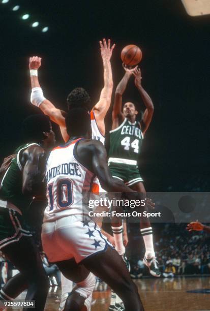 Dave Bing of the Boston Celtics shoots against the Washington Bullets during an NBA basketball game circa 1977 at the Capital Centre in Landover,...
