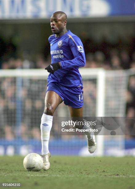 William Gallas of Chelsea in action during the FA Cup 4th Round Replay between Chelsea and Everton at Stamford Bridge in London on February 8, 2006....